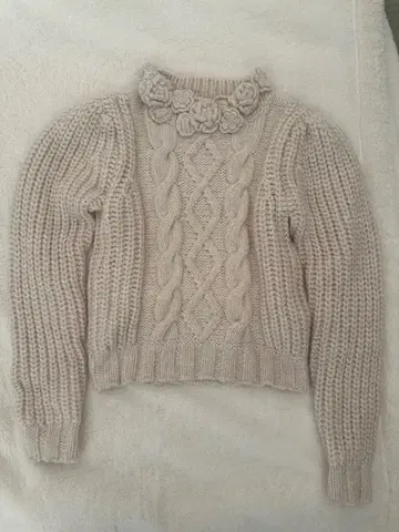 베이지 케이블 짜임 스웨터 S