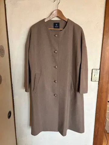 나노 유니버스 브라운 롱 코트 버튼 포함