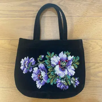 FEELER 자수 꽃무늬 블랙 핸드백 가방 백 보라색