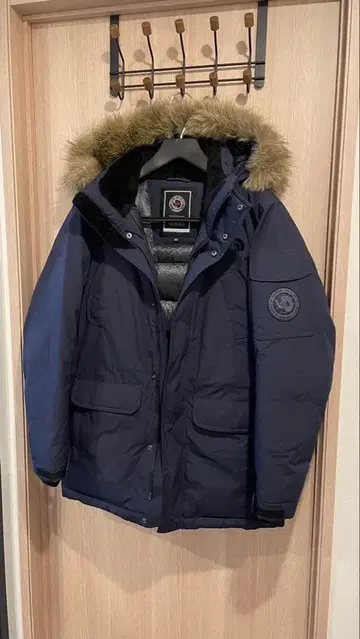 THE NORTH FACE 맥머도 시리즈 다운 자켓