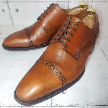 유나이티드 애로우즈 별주 잘란 스리와야 캡토 내피 브라운 39