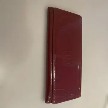에나멜 와인 레드 장지갑