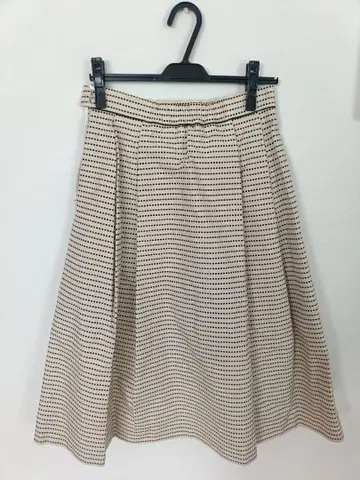 아이보리 플레어 스커트 사이즈 2