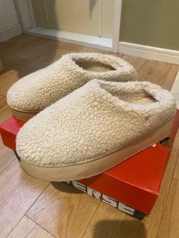 EMU Australia JOY CURLY PLT 슬립온 보아