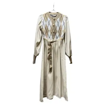 [택 포함 새상품] 아가일 절개 니트 원피스