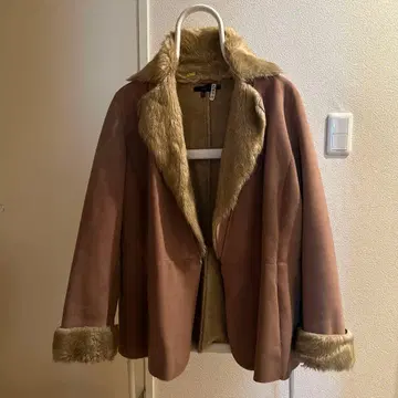 Zara Basic 페이크 무스탕 코트 L 사이즈