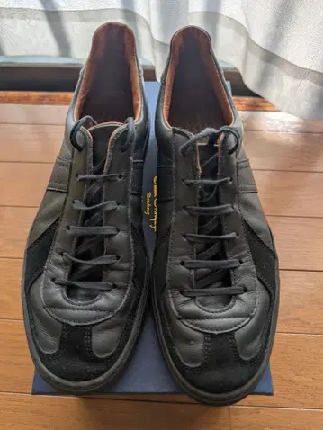 REPRODUCTION OF FOUND 저먼 트레이너 세레나 밑창