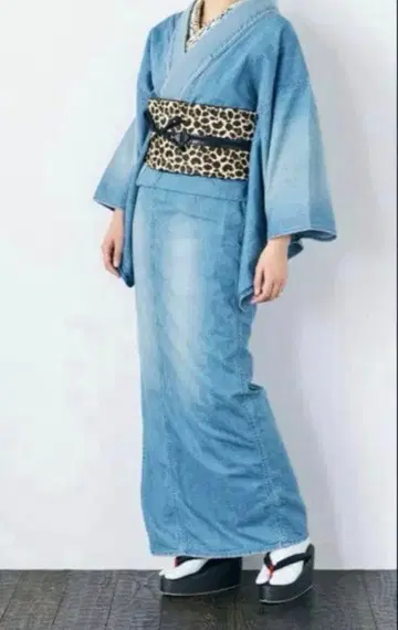 컨디션 최상 KAPUKI 카푸키 2YR 여성용 데님 기모노