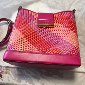 kate spade 뜨개질 숄더백 핑크 계열