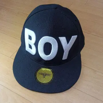 BOY LONDON 블랙 캡