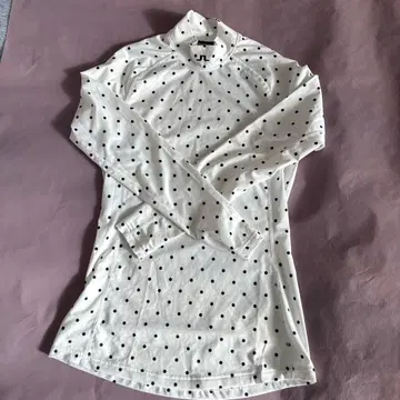 J. Lindeberg 도트 무늬 긴팔 하이넥 셔츠 S