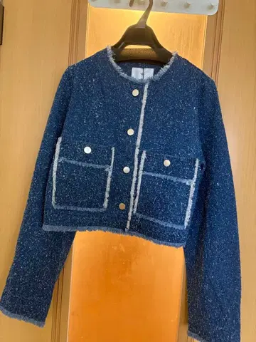 새상품 트위드 프린지 데님 노카라 자켓