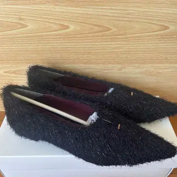 새상품 EVOL 스틸레토 플랫슈즈 블랙 23