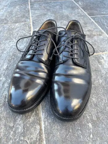 JUN 코도반 플레인 토 슈즈