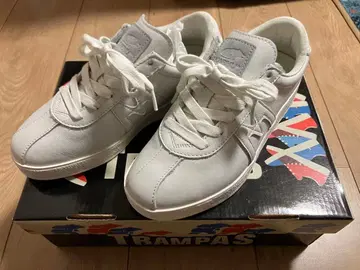 카르후 트람파스 화이트 카르후