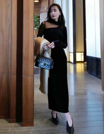 아뉴앙스 시어 콤비 타이트 원피스 블랙