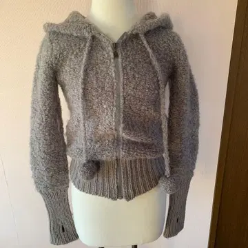 신시아 그레이 니트 후드티