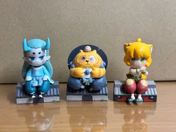 라오허우전기 지붕 있는 피규어