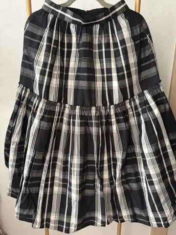 앱와이어리셰 체크 무늬 롱 스커트