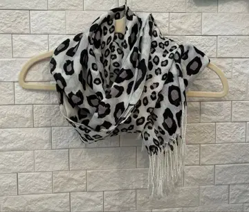 레오파드 무늬 스톨