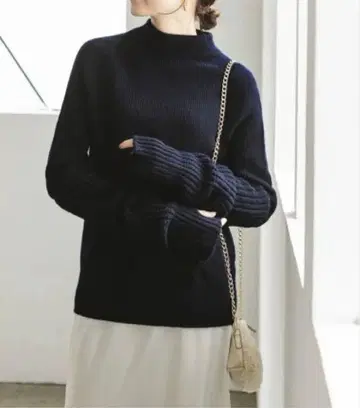 NOBLE 암워머 니트