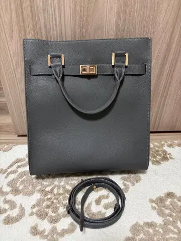 미사용 바니스뉴욕 세로형 스퀘어 가죽 토트백 천연 가죽 그레이