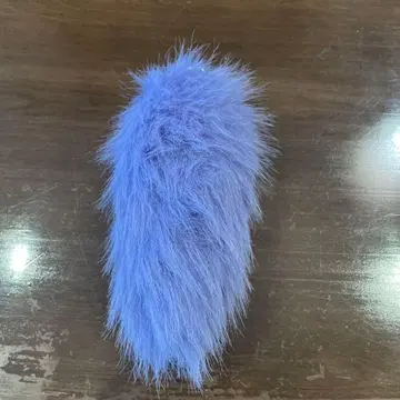 보라색 꼬리 짧은