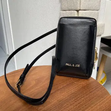 폴앤조이 숄더백 블랙