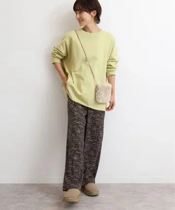 오버 사이즈 롱 맨투맨 라이트 그린 레리움