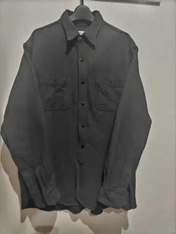 SASSAFRAS GARDENING AT NIGHT SHIRT