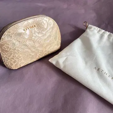 AETHER 꽃무늬 엠보싱 파우치