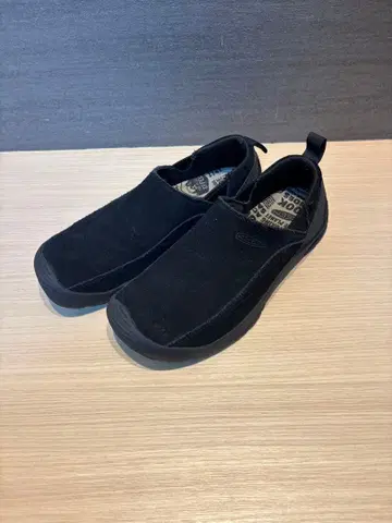 새상품급 킨 KEEN 슬립온 1027881 사이즈 26.0cm