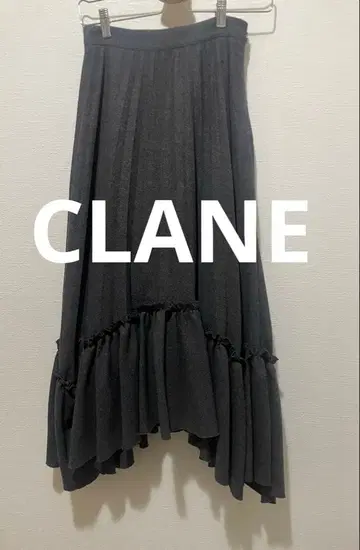 반값 이하 새상품급 CLANE 클라네 롱 스커트 플리츠 프릴