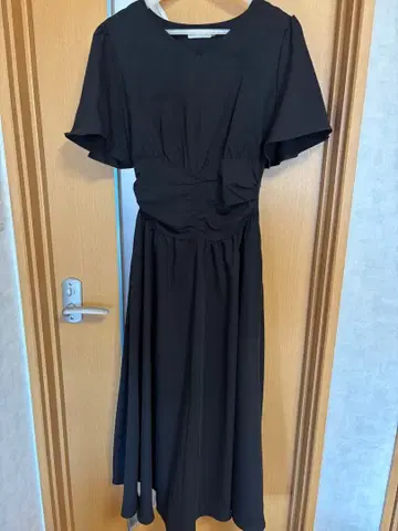 [ overE ] 허리 셔링 원피스 25SS: 블랙