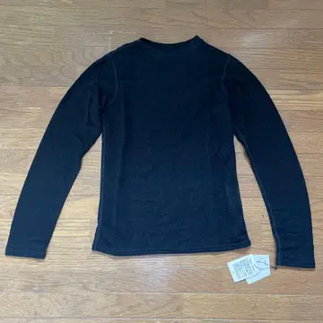 블랙 긴팔 니트 9호 멜론 소재