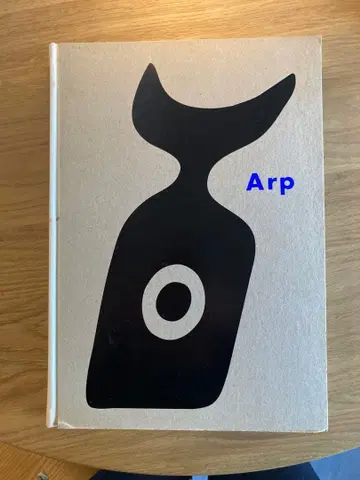 한스 아르프 전 Hans Arp 도록