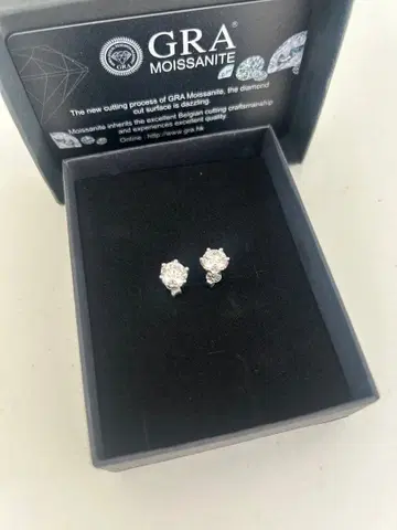 모이사나이트 싱글 볼 귀걸이 다이아몬드 GRA 스터드 귀걸이