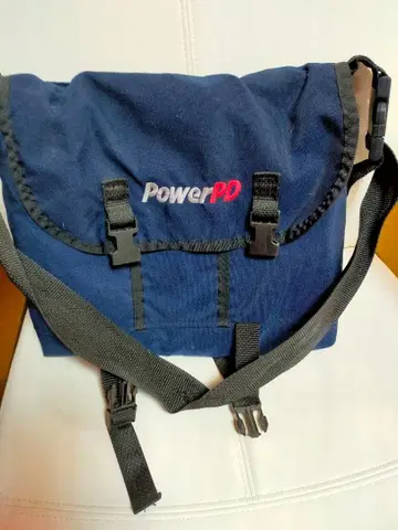 PowerPD Project Dragon 숄더백 네이비