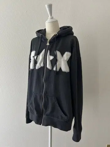 카르네보렌테 후드티