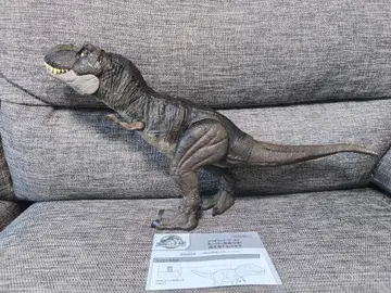 슈퍼 물기! 으르렁거리는 T-렉스