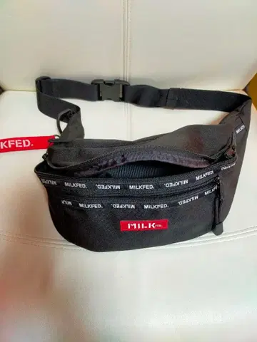 MILKFED. 바디백 웨스트 파우치 블랙