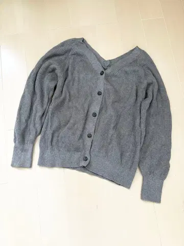 새상품급 밴야드 스톰 2way 긴팔 v넥 니트 가디건 0 S