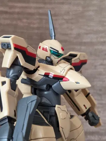 HG 1/100 YF-19