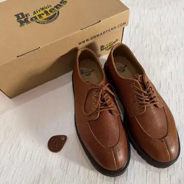 닥터 마틴 브라운 가죽 신발