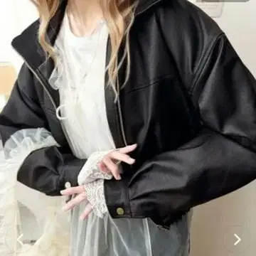 Java 자바 콜라보 숏 기장 리브 터틀 페이크 가죽 자켓