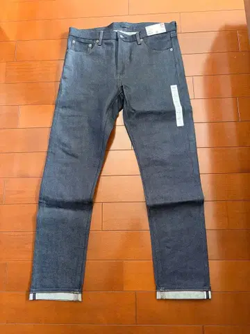 uniqlo 스트레치 셀비지 슬림핏 청바지