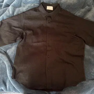 remer 다크 그레이 버튼 다운 셔츠