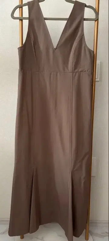 리랜드트루 롱 원피스 베이지