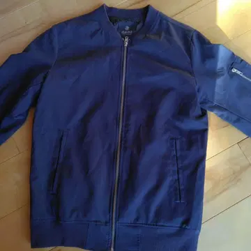 나노 유니버스 네이비 점퍼 S 사이즈