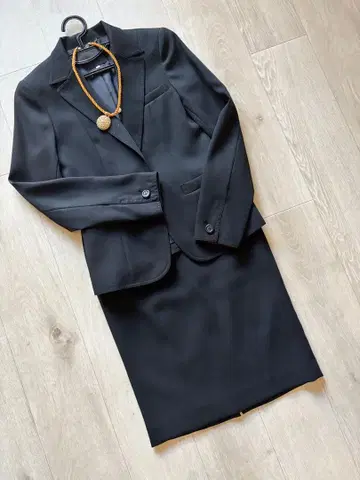 보쉬 수트 3세트 사이즈 36